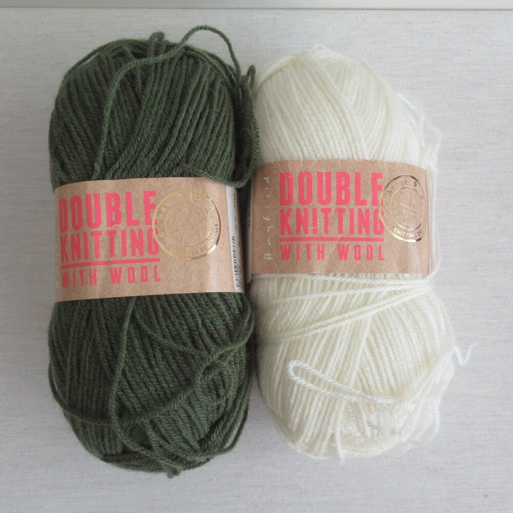 New VTG Hayfield Double Knitting with Wool Yarn, Lot of 2 skeins Green and Ivory